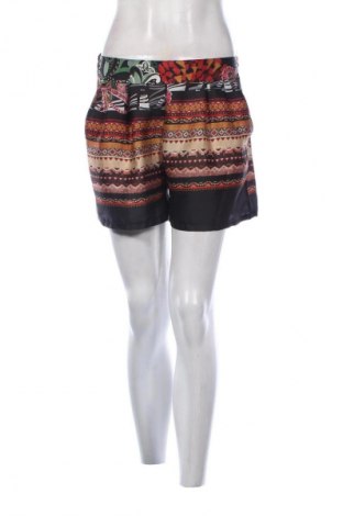 Női rövidnadrág Unbranded, Méret S, Szín Sokszínű, Ár 3 800 Ft
