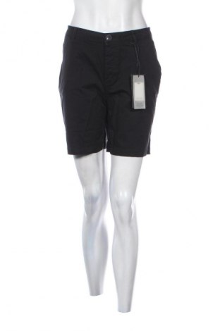 Damen Shorts Chiemsee, Größe L, Farbe Schwarz, Preis 51,99 €