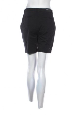 Damen Shorts Chiemsee, Größe L, Farbe Schwarz, Preis 51,99 €