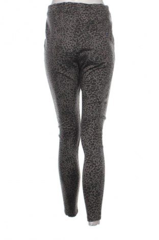 Damskie legginsy F&F, Rozmiar L, Kolor Kolorowy, Cena 43,68 zł