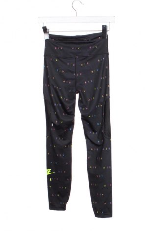 Дамски клин Nike, Размер XS, Цвят Многоцветен, Цена 30,99 лв.