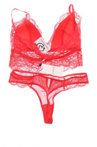 Damen-Set Pieces, Größe S, Farbe Rot, Preis 31,82 €