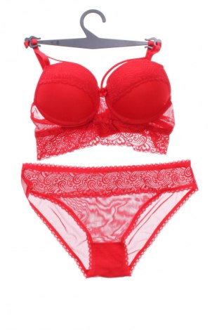 Damen-Set Unbranded, Größe M, Farbe Rot, Preis € 6,14