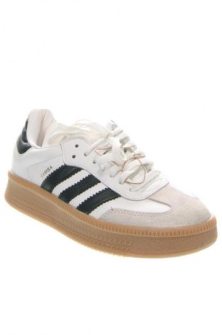 Дамски обувки Adidas Originals, Размер 38, Цвят Многоцветен, Цена 204,99 лв.