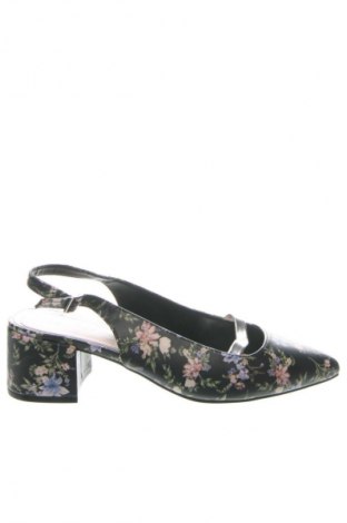 Dámske topánky  Bata, Veľkosť 39, Farba Viacfarebná, Cena  55,00 €