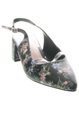 Dámske topánky  Bata, Veľkosť 39, Farba Viacfarebná, Cena  55,00 €