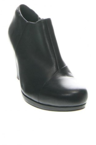 Дамски обувки Clarks, Размер 39, Цвят Черен, Цена 164,22 лв.