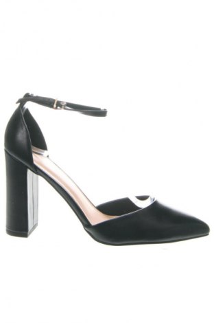 Obuwie damskie Even&Odd, Rozmiar 44, Kolor Czarny, Cena 166,99 zł