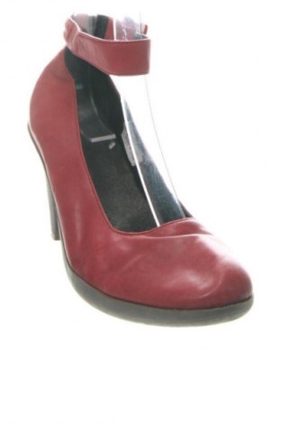 Obuwie damskie Jump, Rozmiar 39, Kolor Czerwony, Cena 262,07 zł