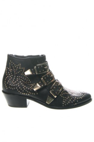 Obuwie damskie Nenette, Rozmiar 36, Kolor Czarny, Cena 526,76 zł