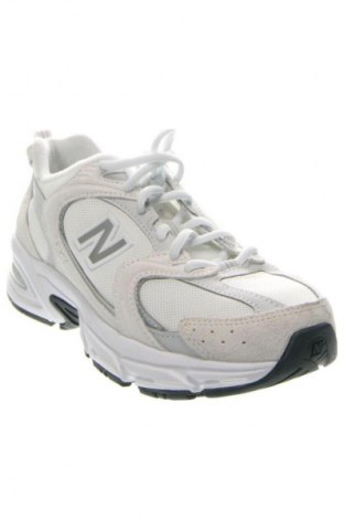 Дамски обувки New Balance, Размер 38, Цвят Многоцветен, Цена 204,99 лв.