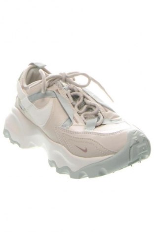 Дамски обувки Nike, Размер 38, Цвят Многоцветен, Цена 204,99 лв.
