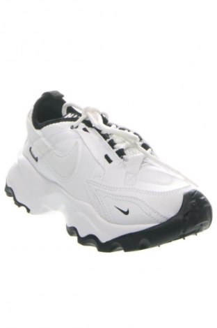 Дамски обувки Nike, Размер 37, Цвят Бял, Цена 204,99 лв.