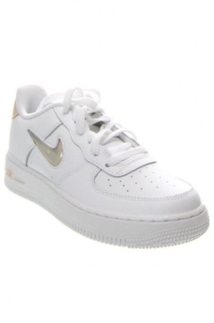 Дамски обувки Nike, Размер 36, Цвят Бял, Цена 204,99 лв.