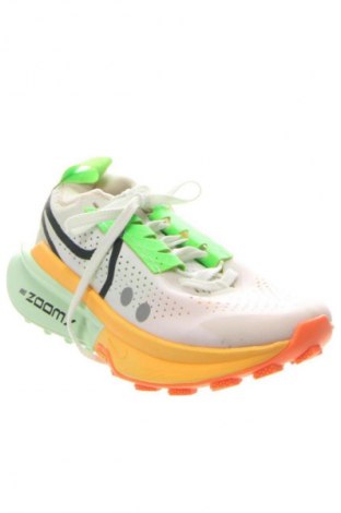 Дамски обувки Nike, Размер 37, Цвят Многоцветен, Цена 204,99 лв.