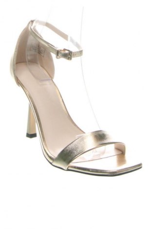 Дамски обувки ONLY, Размер 40, Цвят Златист, Цена 56,99 лв.