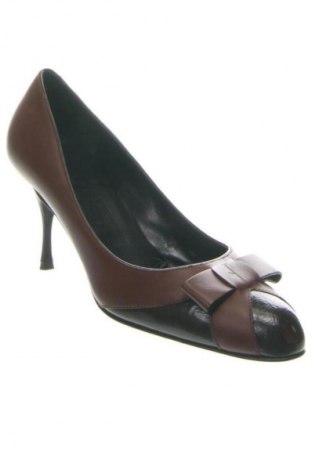 Încălțăminte de damă Salvatore Ferragamo, Mărime 38, Culoare Maro, Preț 1.636,84 Lei