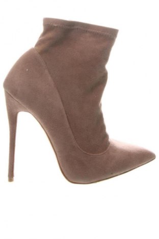 Dámske topánky  Shoe Aquarium, Veľkosť 37, Farba Béžová, Cena  45,01 €