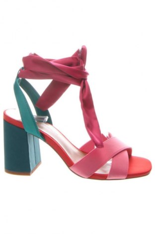 Γυναικεία παπούτσια Stradivarius, Μέγεθος 37, Χρώμα Πολύχρωμο, Τιμή 26,05 €