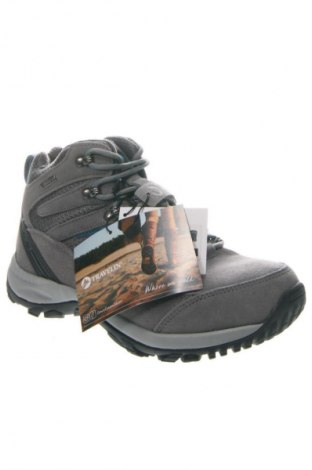 Дамски обувки Travelin', Размер 39, Цвят Многоцветен, Цена 284,99 лв.