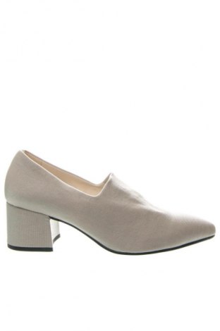 Дамски обувки Vagabond, Размер 39, Цвят Екрю, Цена 140,76 лв.