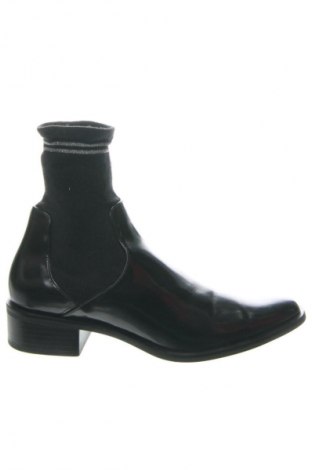 Дамски обувки Zara, Размер 38, Цвят Черен, Цена 51,00 лв.