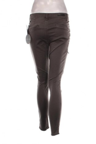 Дамски панталон Articles of Society, Размер S, Цвят Сив, Цена 93,99 лв.