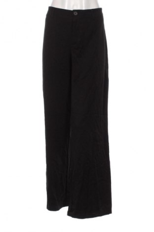 Damenhose Bershka, Größe M, Farbe Schwarz, Preis 17,99 €