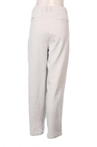 Pantaloni de femei Bershka, Mărime L, Culoare Gri, Preț 41,99 Lei