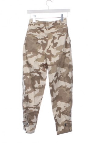 Női nadrág Bershka, Méret XXS, Szín Sokszínű, Ár 5 776 Ft