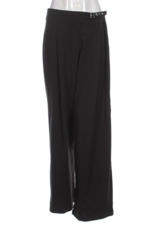 Γυναικείο παντελόνι Bershka, Μέγεθος L, Χρώμα Μαύρο, Τιμή 14,83 €