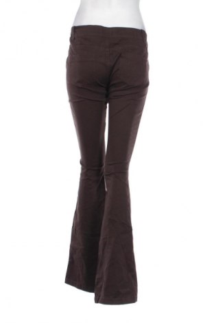 Damskie spodnie Bershka, Rozmiar M, Kolor Brązowy, Cena 105,75 zł