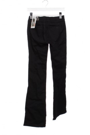 Damskie spodnie Bershka, Rozmiar M, Kolor Czarny, Cena 105,75 zł