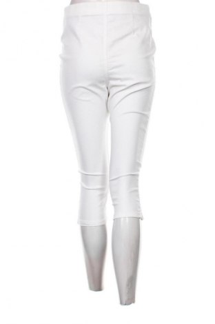 Дамски панталон F&F, Размер M, Цвят Бял, Цена 28,99 лв.