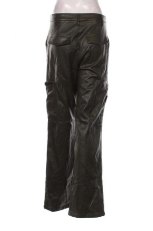 Γυναικείο παντελόνι Fb Sister, Μέγεθος M, Χρώμα Πράσινο, Τιμή 8,99 €