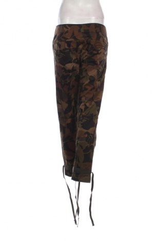 Dámské kalhoty  G-Star Raw, Velikost L, Barva Vícebarevné, Cena  949,00 Kč