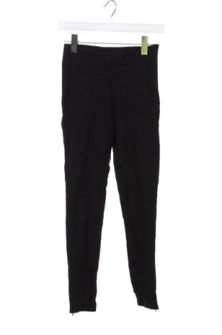 Dámské kalhoty  Guess, Velikost XS, Barva Černá, Cena  639,00 Kč