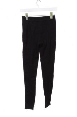 Dámské kalhoty  Guess, Velikost XS, Barva Černá, Cena  639,00 Kč