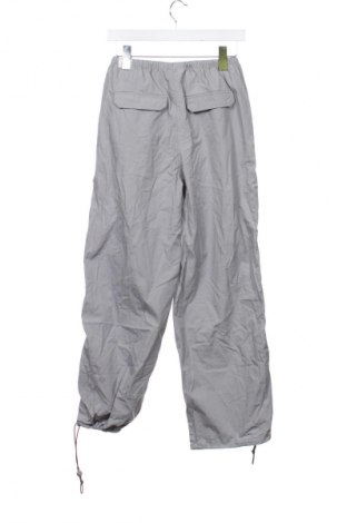 Damenhose H&M Divided, Größe XS, Farbe Grau, Preis 12,99 €