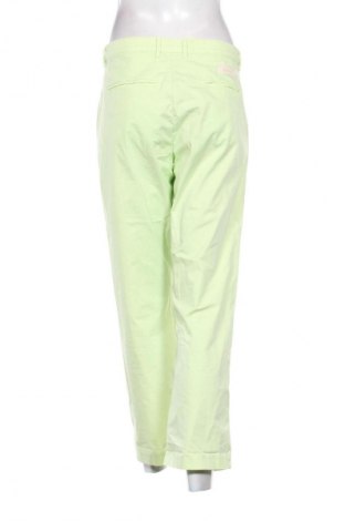 Дамски панталон Haikure, Размер L, Цвят Зелен, Цена 171,00 лв.