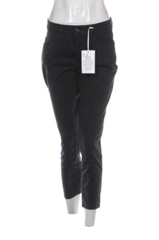 Дамски панталон Mac, Размер M, Цвят Зелен, Цена 142,99 лв.