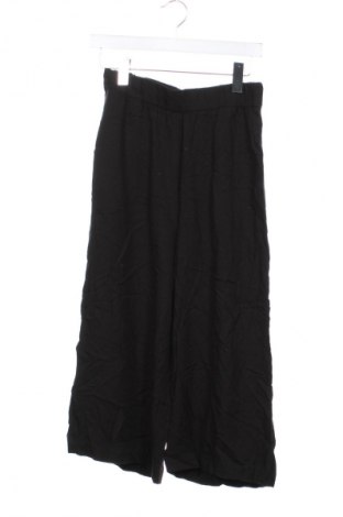 Dámské kalhoty  Pull&Bear, Velikost XS, Barva Černá, Cena  229,00 Kč