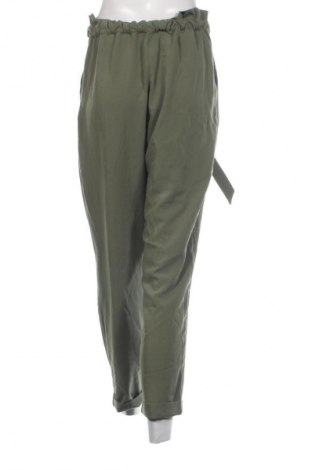 Damenhose Pull&Bear, Größe XL, Farbe Grün, Preis 10,99 €