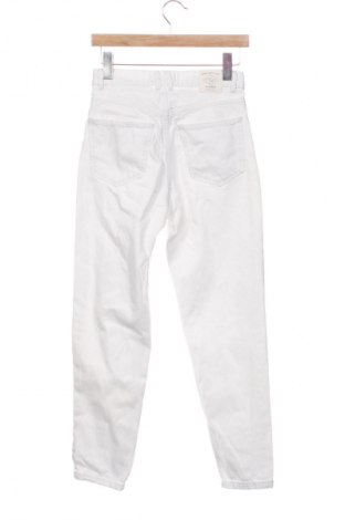Γυναικείο παντελόνι Pull&Bear, Μέγεθος XS, Χρώμα Λευκό, Τιμή 14,83 €