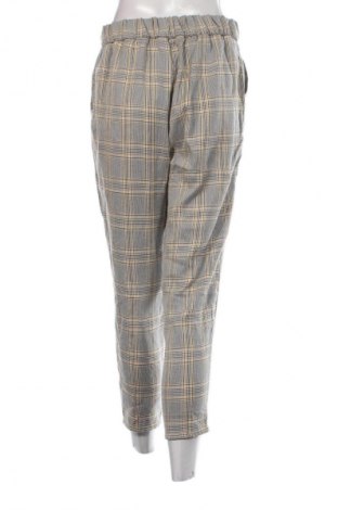 Damenhose Pull&Bear, Größe M, Farbe Mehrfarbig, Preis 7,99 €