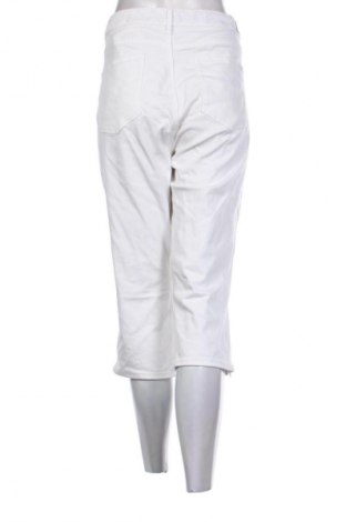 Damenhose S.Oliver, Größe 3XL, Farbe Weiß, Preis 20,99 €