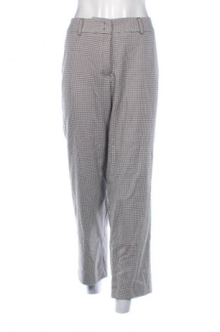 Γυναικείο παντελόνι S.Oliver, Μέγεθος 3XL, Χρώμα Πολύχρωμο, Τιμή 15,99 €