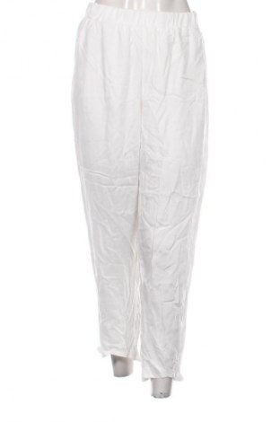 Дамски панталон SHEIN, Размер M, Цвят Бял, Цена 29,00 лв.