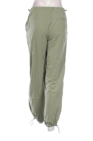 Dámske nohavice Sinsay, Veľkosť L, Farba Zelená, Cena  14,83 €