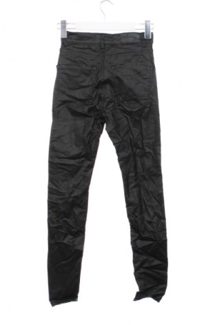 Damenhose Stradivarius, Größe XS, Farbe Schwarz, Preis 8,99 €